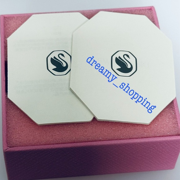 NIB Swarovski Holiday Cheers Gingerbread Gift Cookie Crystal Ornament #5656278 - Picture 10 of 10